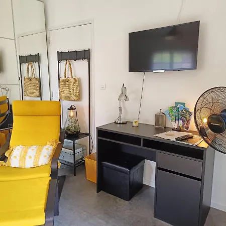 Apartment Dans Propriete Avec Piscine Chauffee